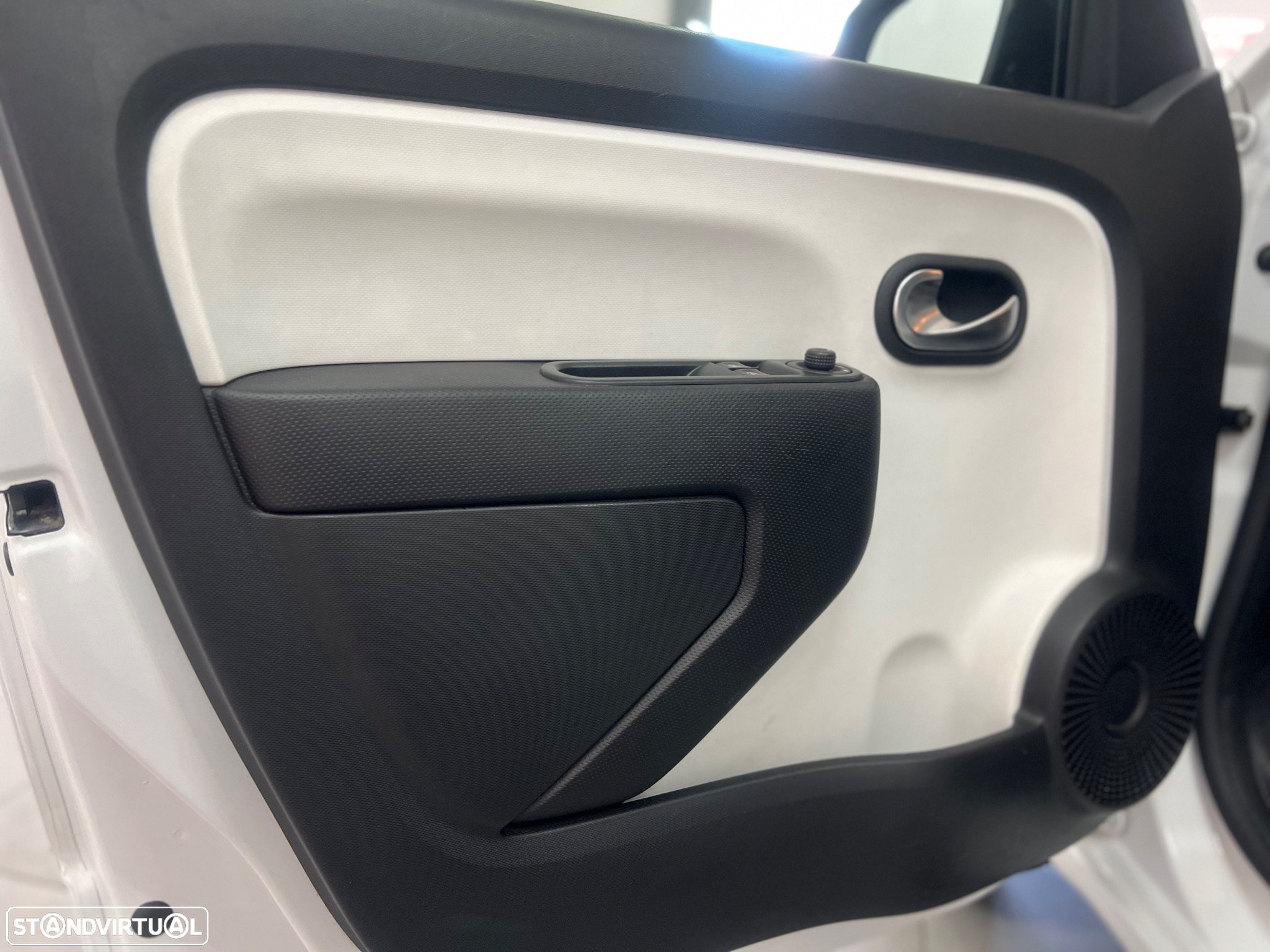 Renault Twingo 1.0 SCe Night&Day - 11