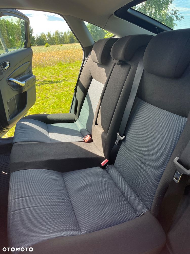 Ford Mondeo 1.8 TDCi Ambiente - 18