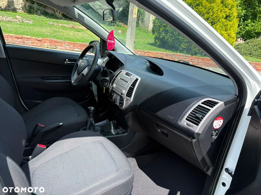 Hyundai i20 1.2 Edition Plus - 10