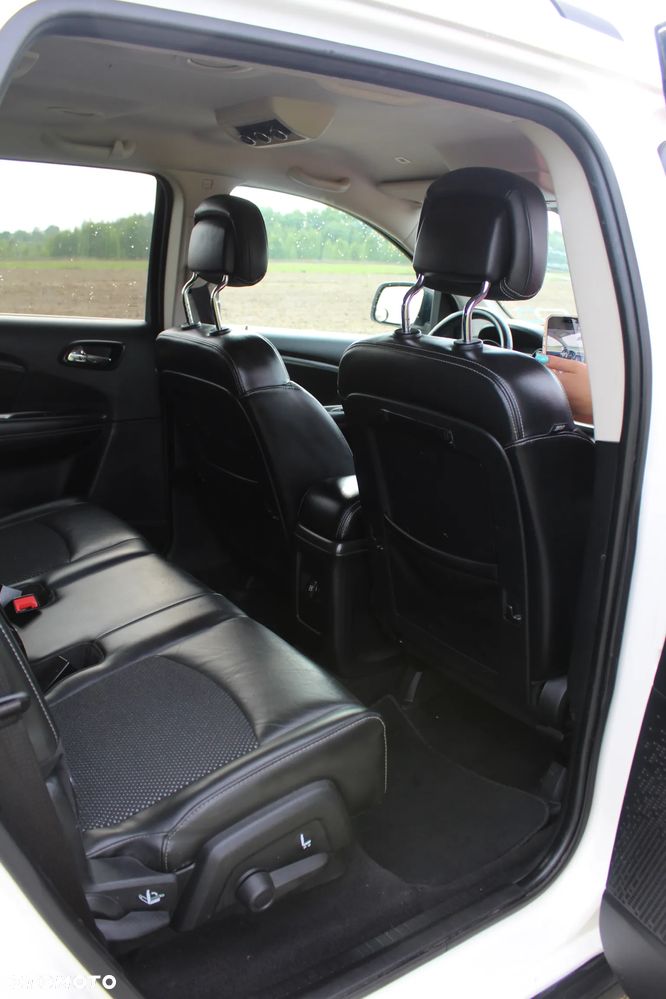 Dodge Journey - 10