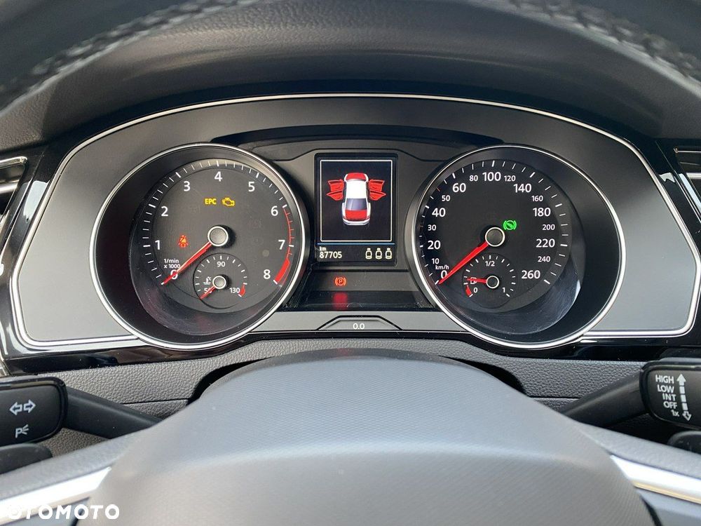 Volkswagen Passat 1.5 TSI EVO Elegance DSG - 19