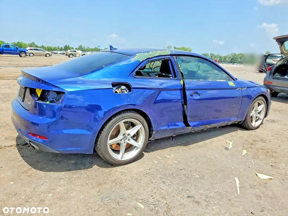 Audi A5 Coupé - 4