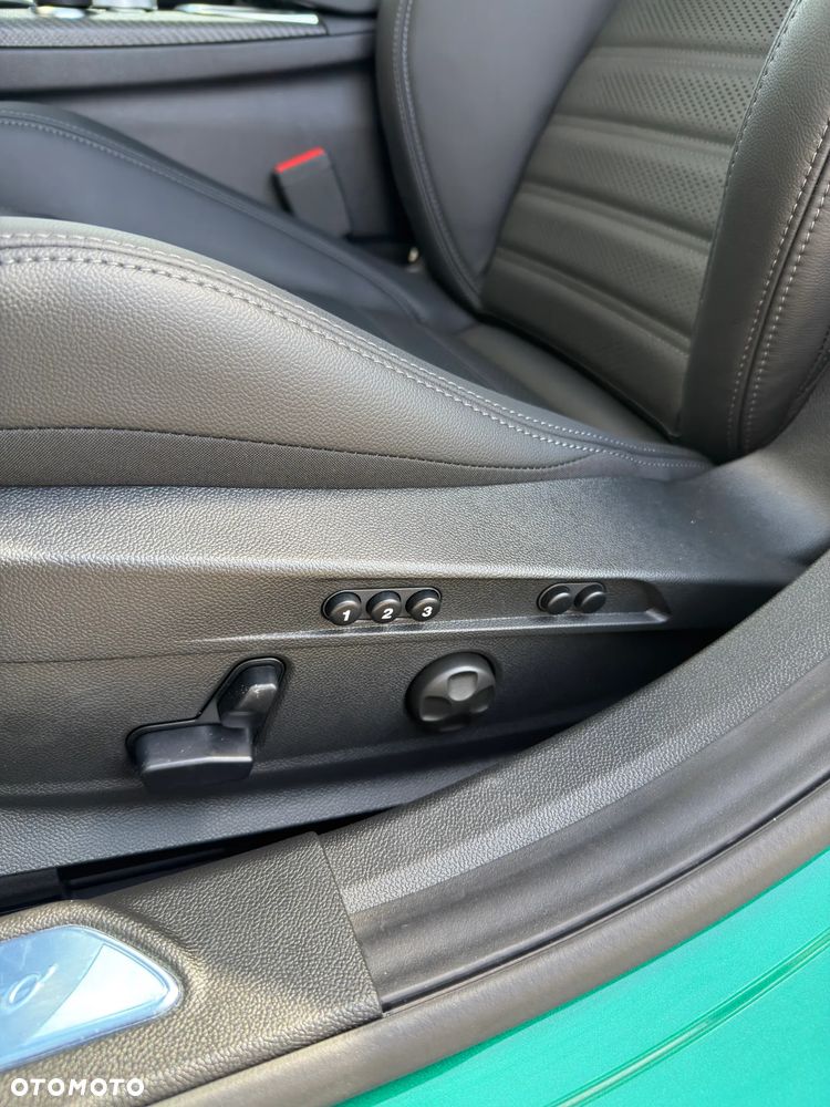 Alfa Romeo Giulia 2.9 Bi Turbo V6 Quadrifoglio - 25