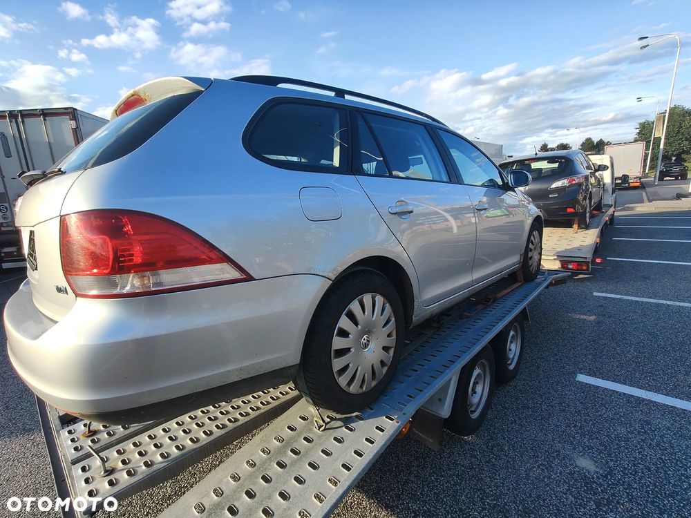 Volkswagen Golf 1.9 TDI DPF Comfortline - 5