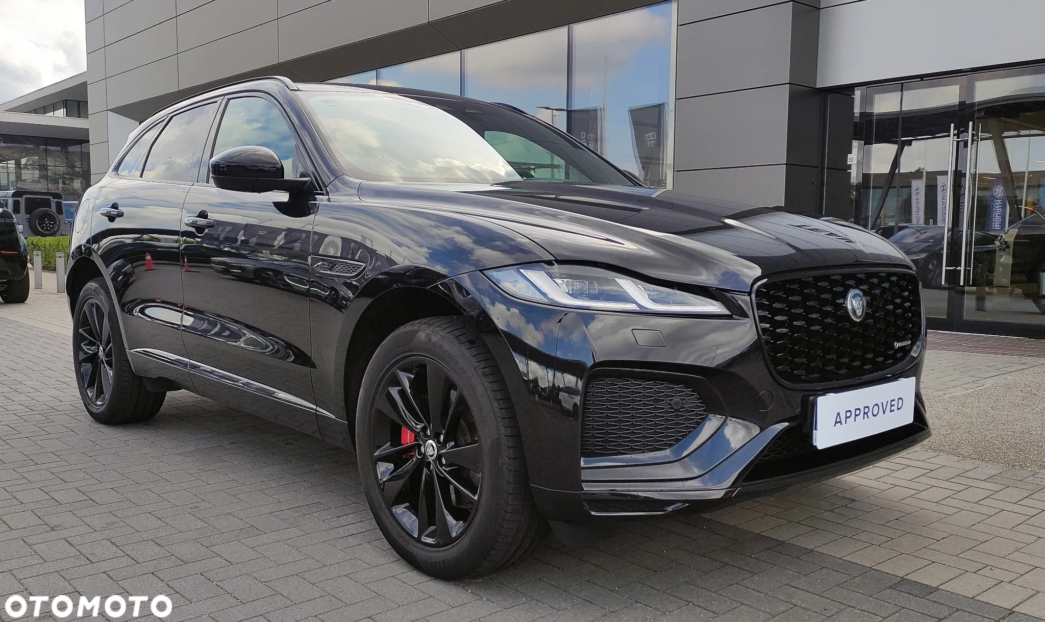 Jaguar F-Pace - 12