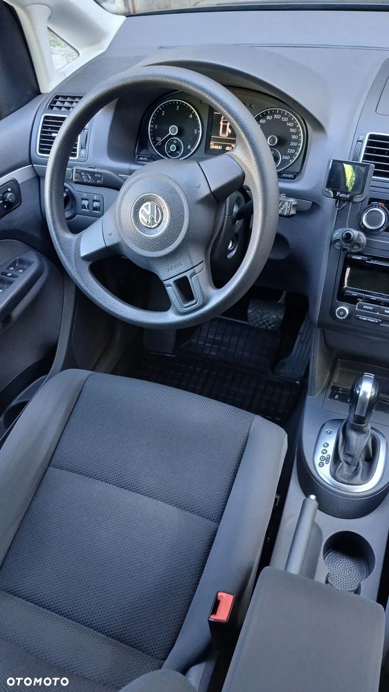 Volkswagen Touran 1.6 TDI DPF Trendline DSG - 26