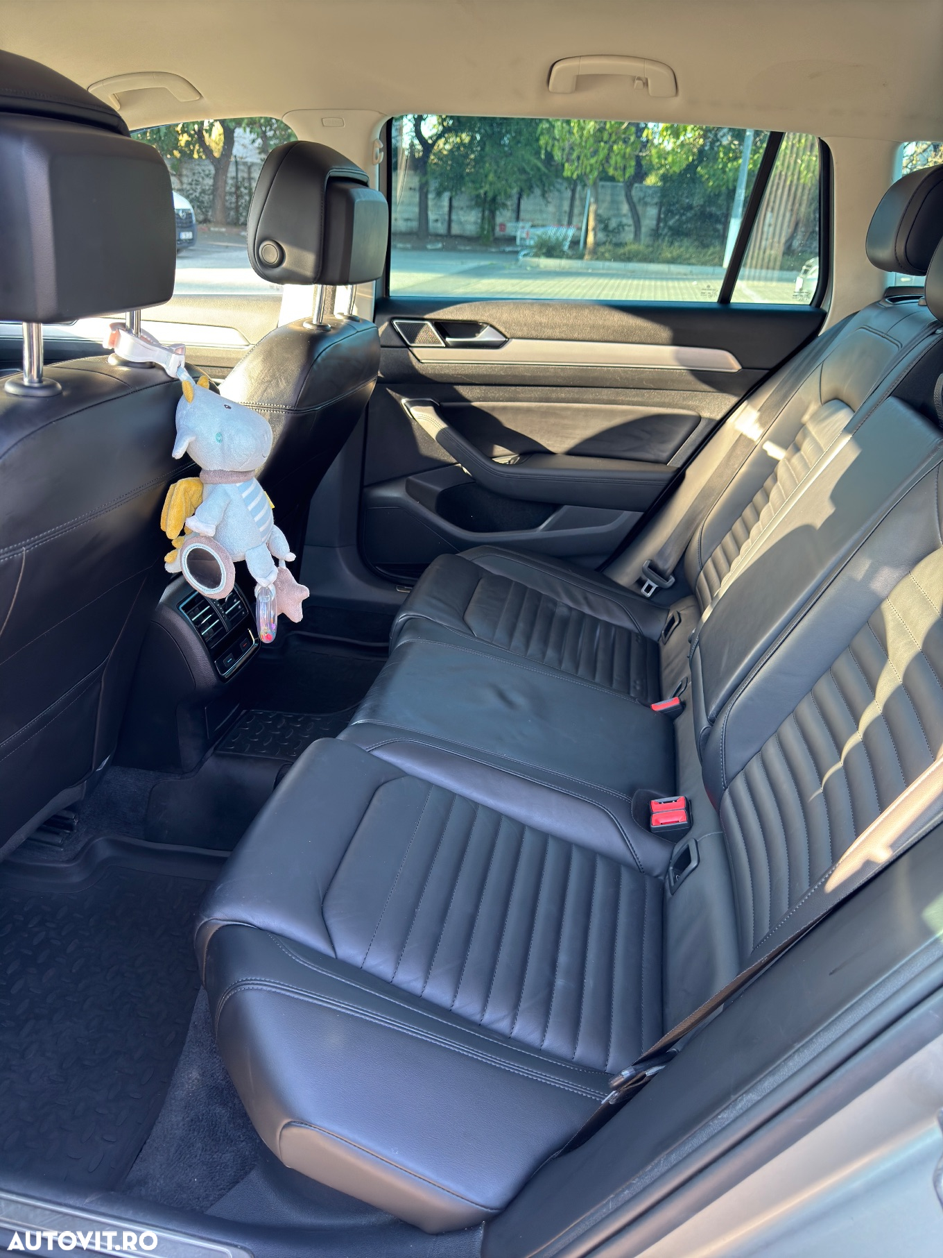 Volkswagen Passat Variant 2.0 TDI DSG Highline - 11