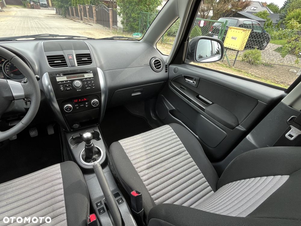 Suzuki SX4 1.6 VVT 4x2 City - 21