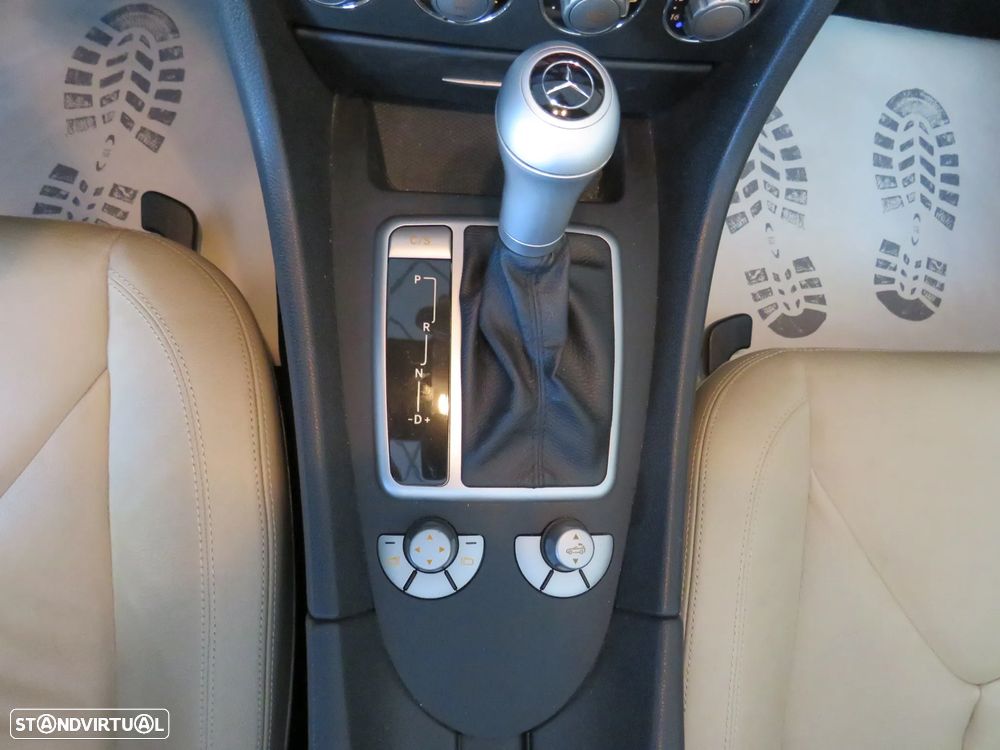 Mercedes-Benz SLK 200 Kompressor Auto Sport Edition - 38