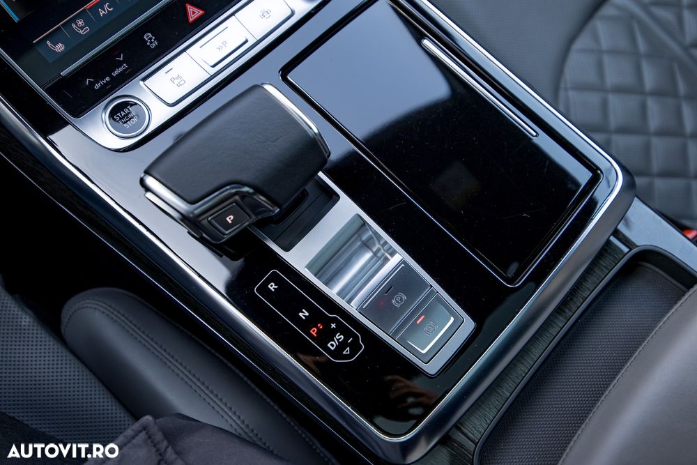 Audi Q8 3.0 50 TDI quattro Tiptronic MHEV - 32