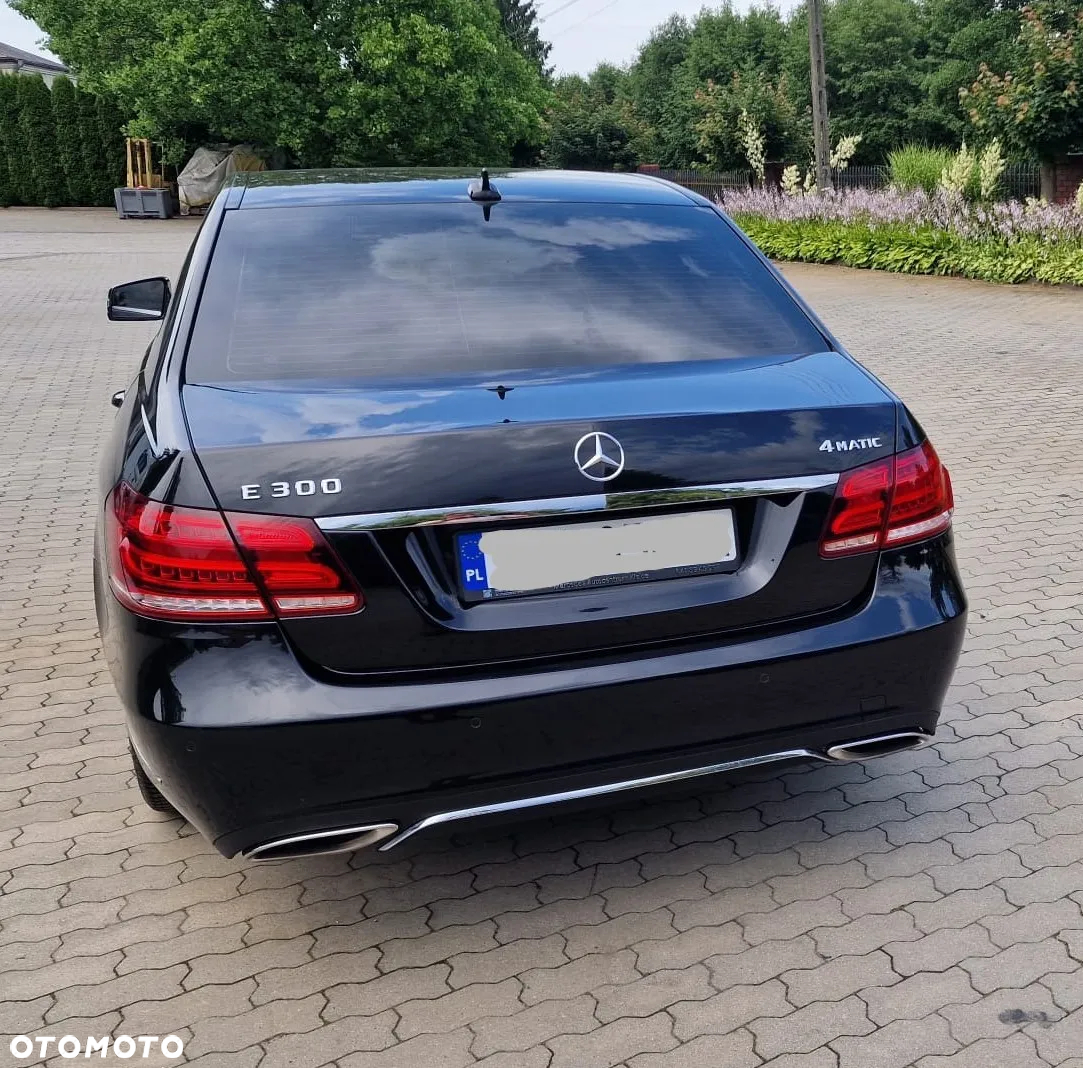 Mercedes-Benz Klasa E 300 4-Matic Avantgarde - 4