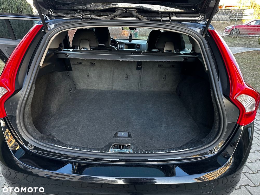 Volvo V60 D4 - 18