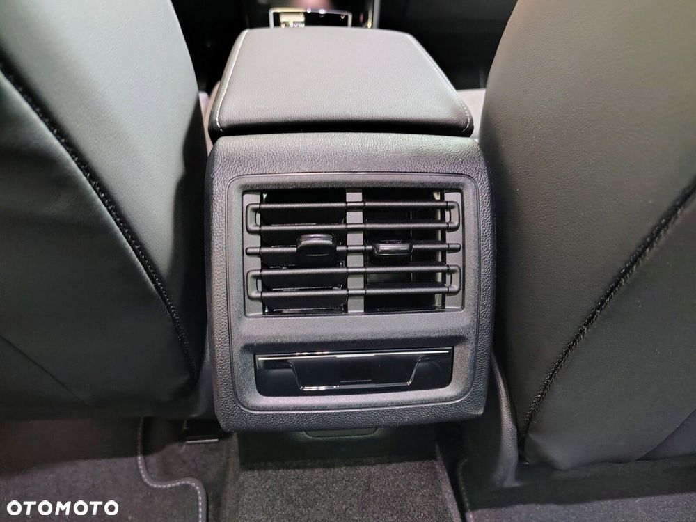 Volkswagen Golf - 21