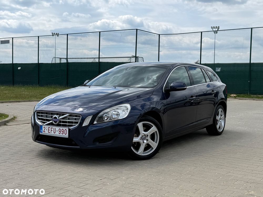 Volvo V60 D2 Momentum - 21