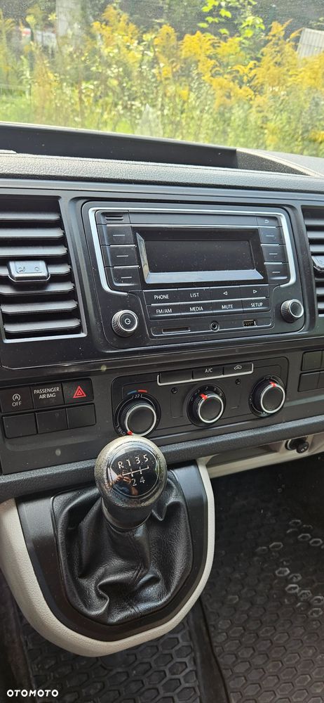 Volkswagen Transporter T6 - 23