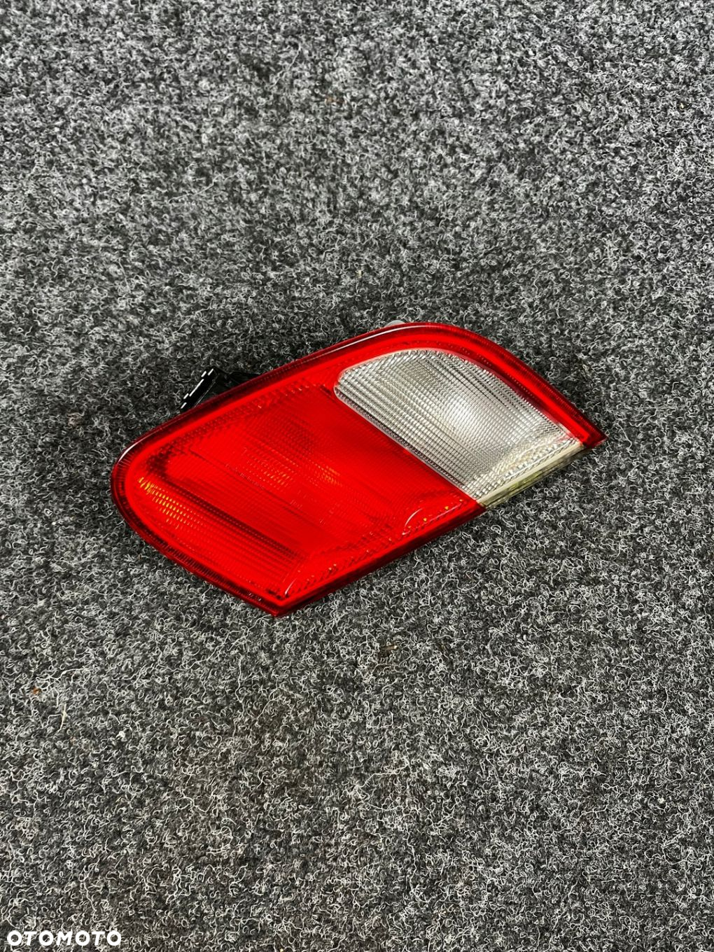lampa prawy tył w klapę mercedes w208 clk 2088200664 - 3