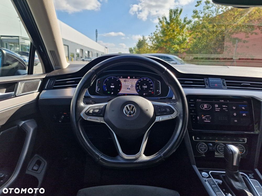 Volkswagen Passat - 22