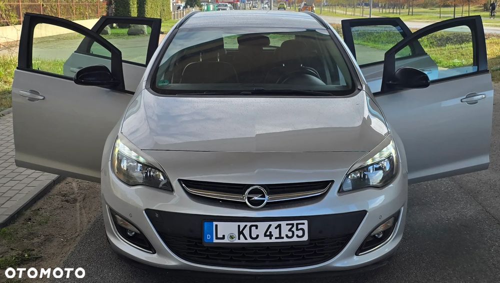 Opel Astra 1.7 CDTI DPF ecoFLEX Start/Stop 150 Jahre - 14