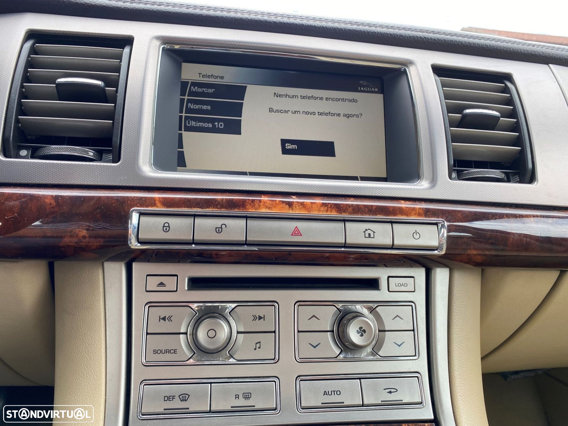 Jaguar XF 3.0 D V6 Premium Luxury - 28