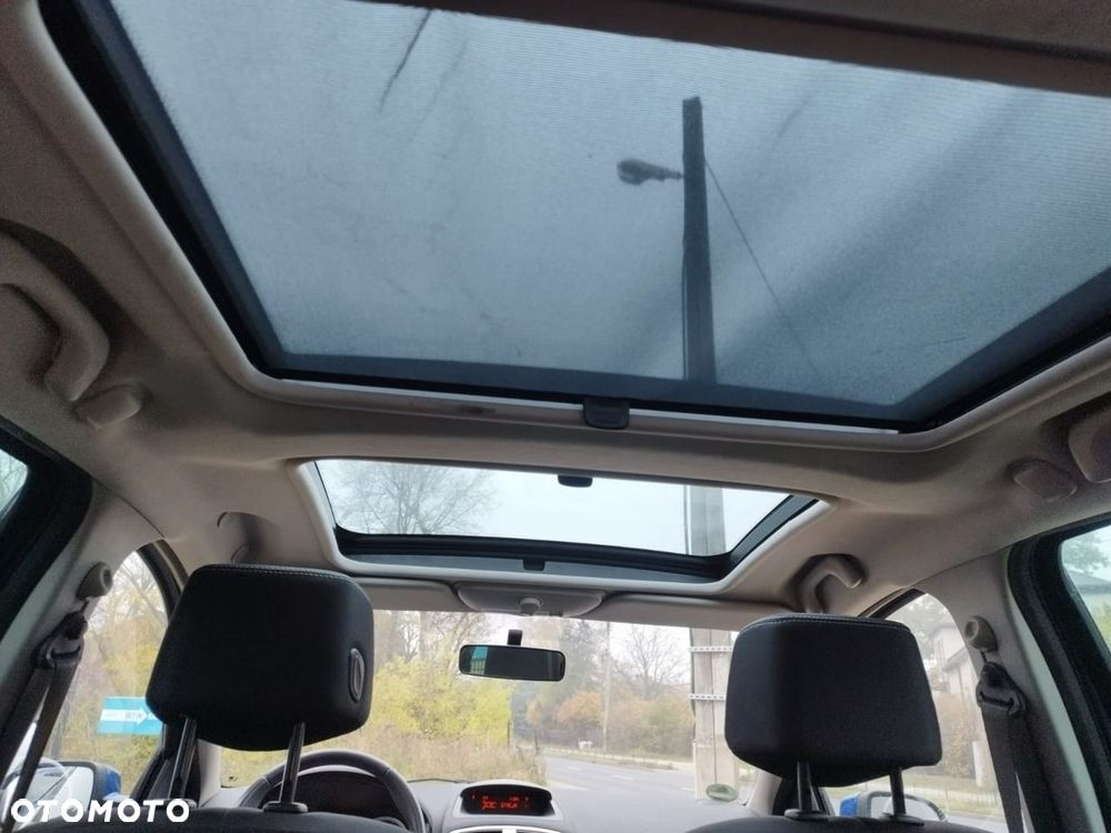 Renault Clio - 15