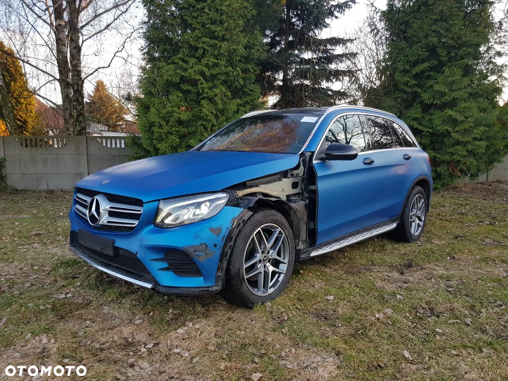 Mercedes-Benz GLC 250 d 4Matic 9G-TRONIC AMG Line - 9