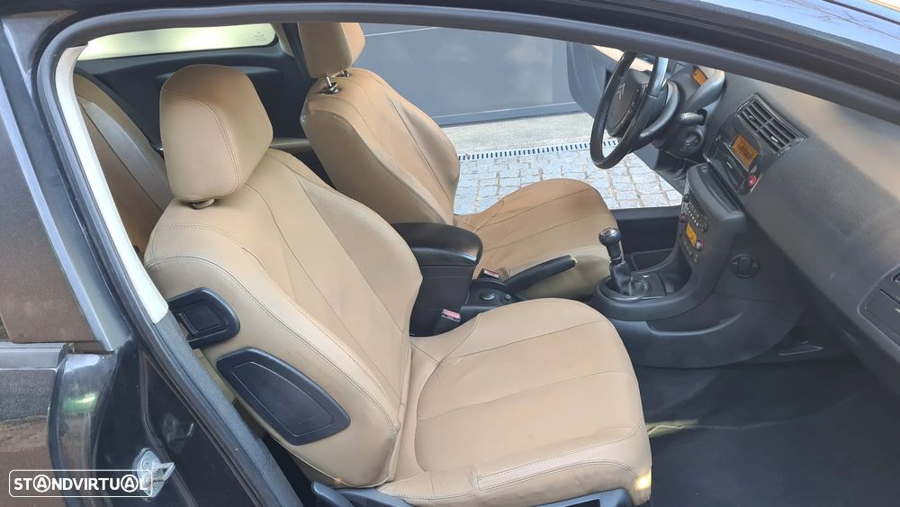 Citroën C4 1.6 HDi 110 by Loeb - 11