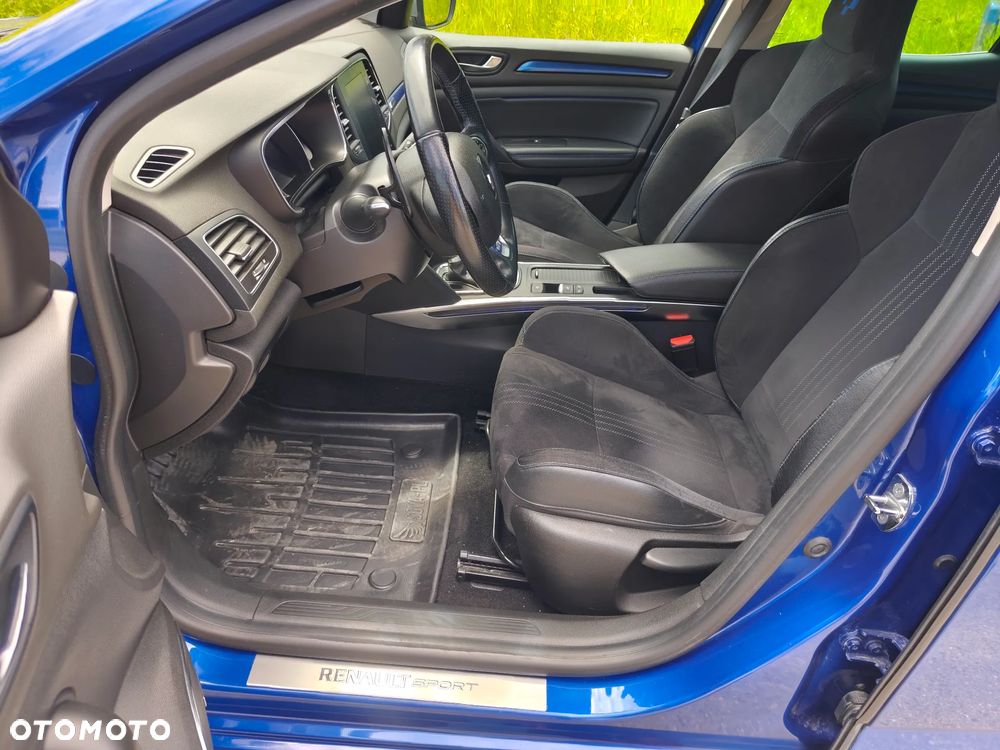 Renault Megane 1.6 dCi GT EDC - 11