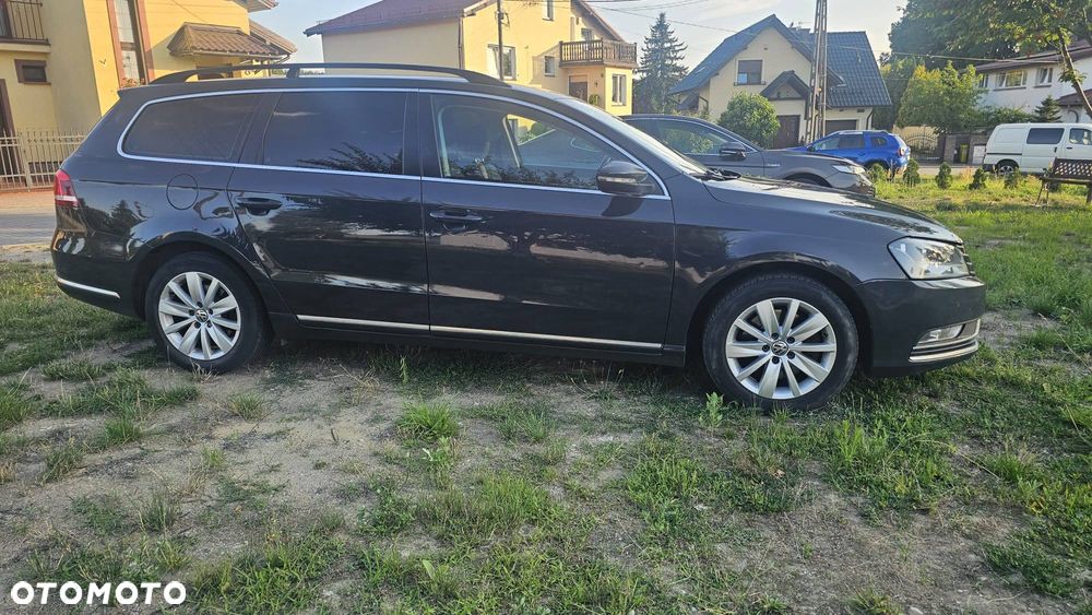 Volkswagen Passat 2.0 TDI Comfortline DSG - 2