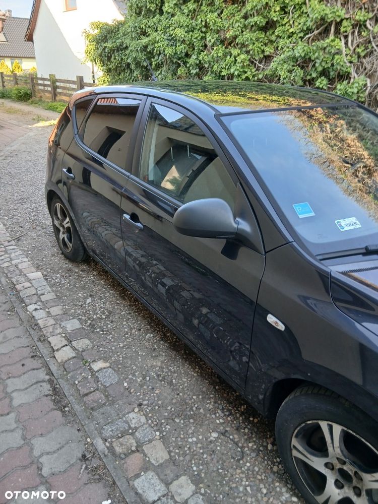 Hyundai i30 1.4 Blue Comfort - 4