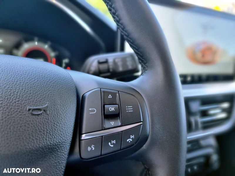 Ford Focus 1.0 EcoBoost Hybrid TITANIUM X - 20