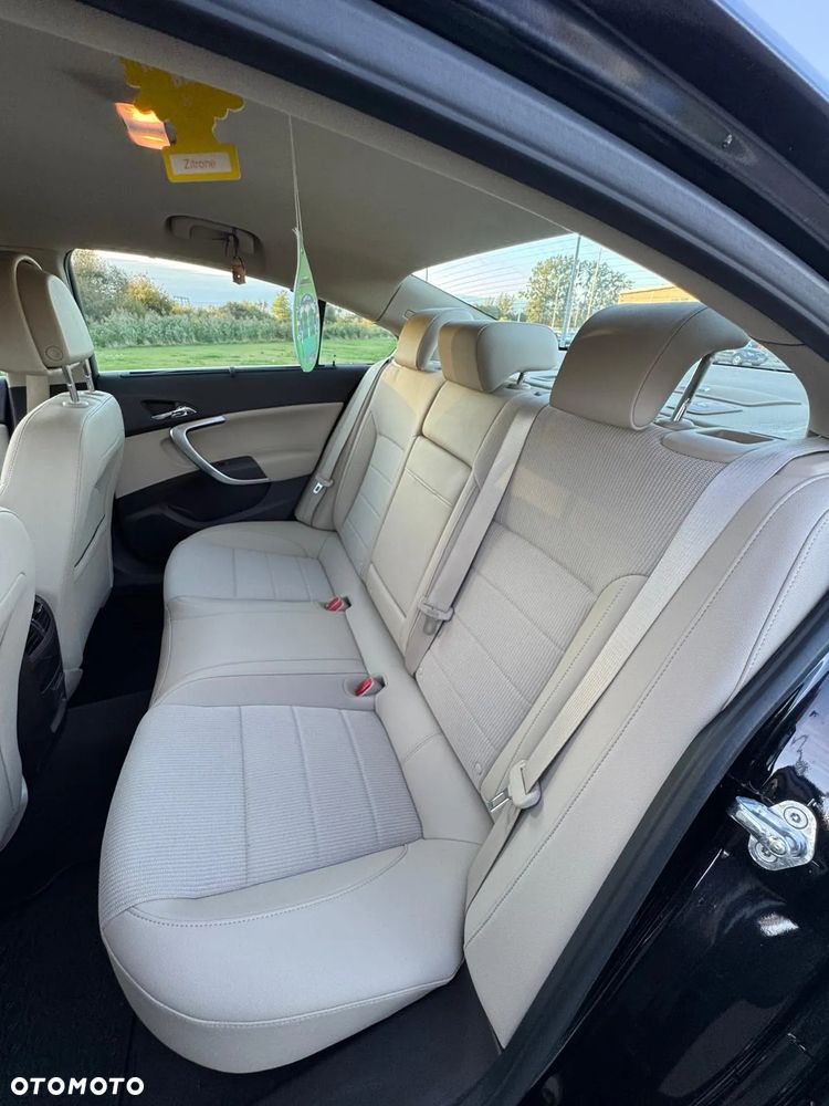 Opel Insignia - 22
