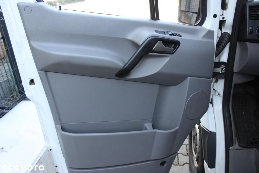 Mercedes-Benz Sprinter - 21
