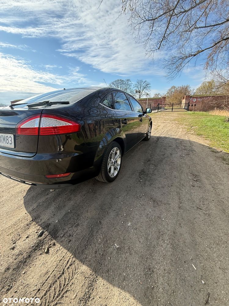 Ford Mondeo 2.5 Black Magic - 20