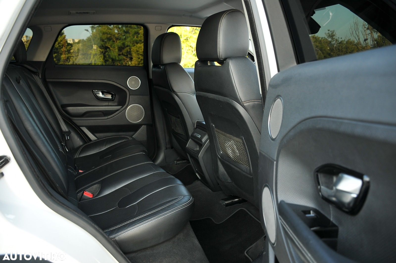 Land Rover Range Rover Evoque - 11