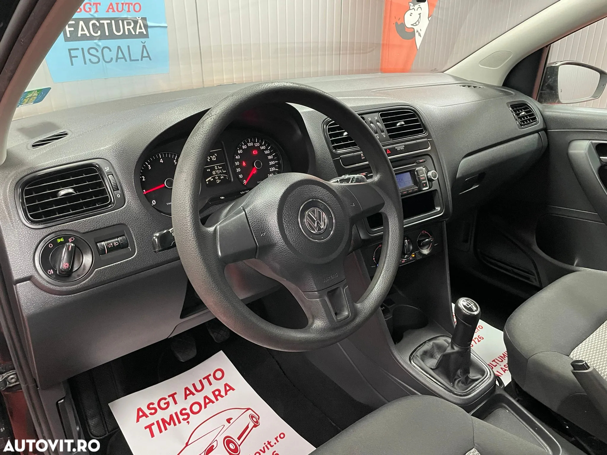 Volkswagen Polo - 10