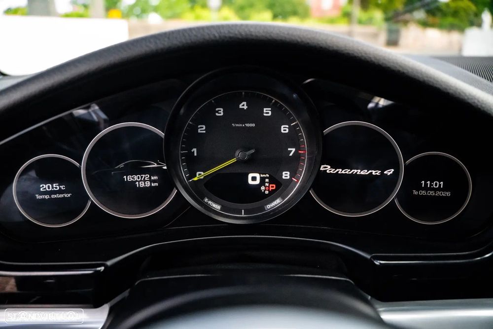 Porsche Panamera Sport Turismo 4 E-Hybrid Platinum Edition - 17