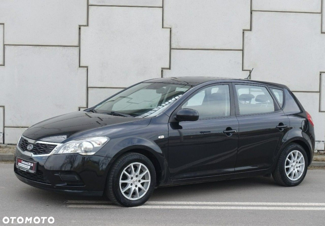 Kia Ceed - 7