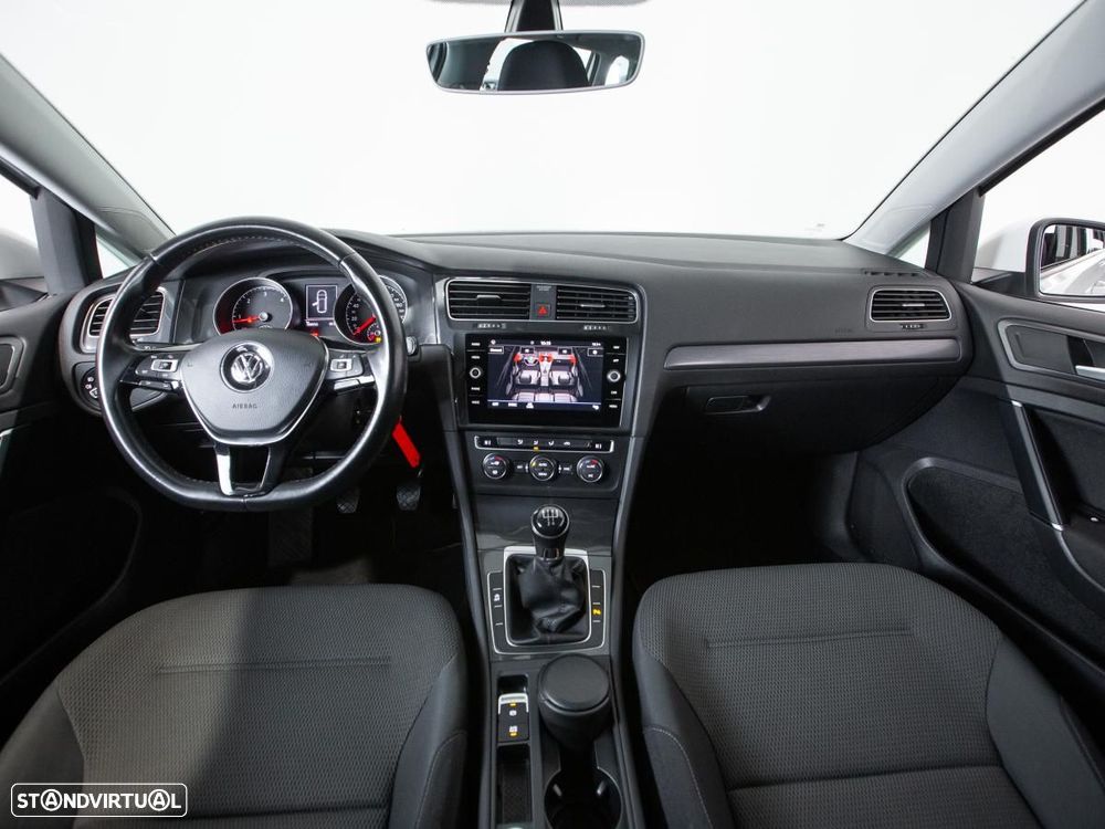 VW Golf Variant 1.6 TDi Confortline - 6