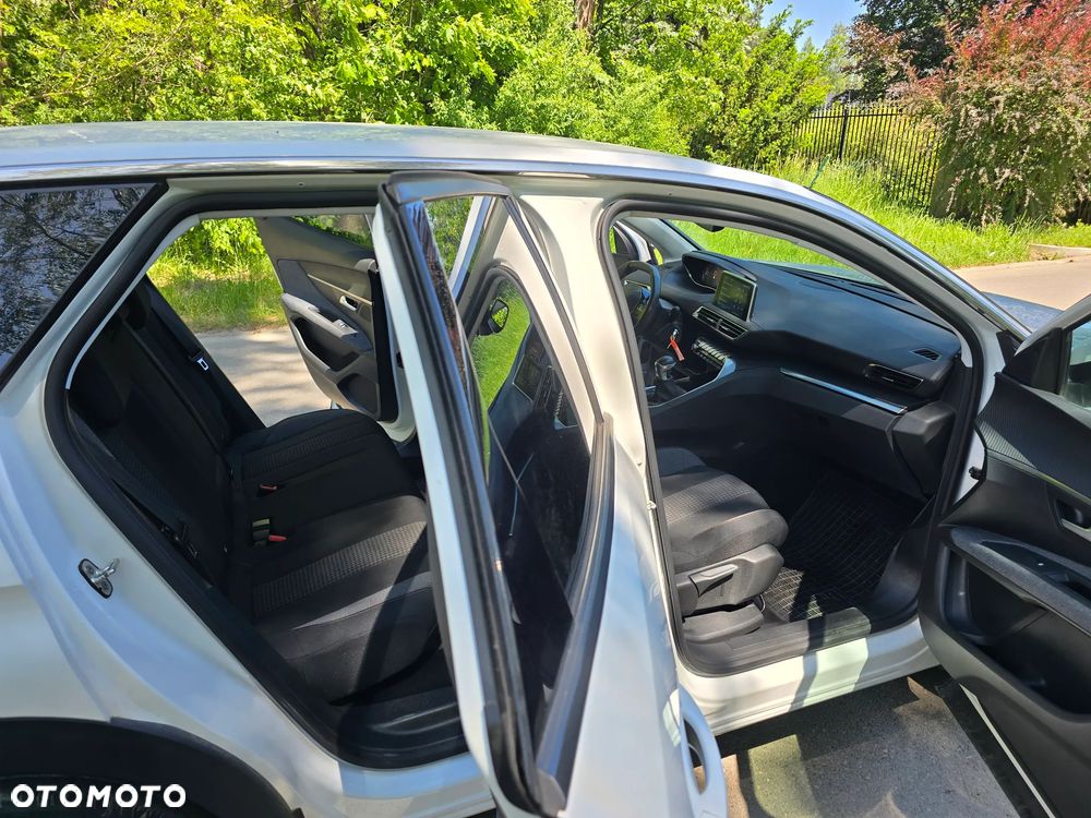 Peugeot 3008 BlueHDi 130 Stop & Start Allure - 19