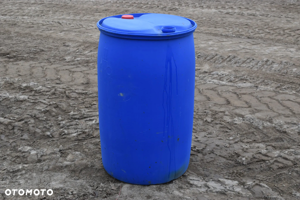 Beczka plastikowa dwuotworowa 210L używana
