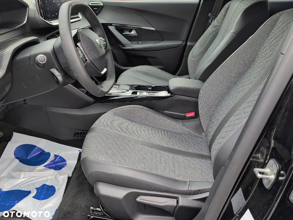 Peugeot 2008 e-2008 Allure - 9
