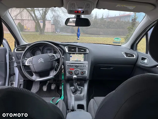 Citroën C4 1.6 HDi Attraction - 8