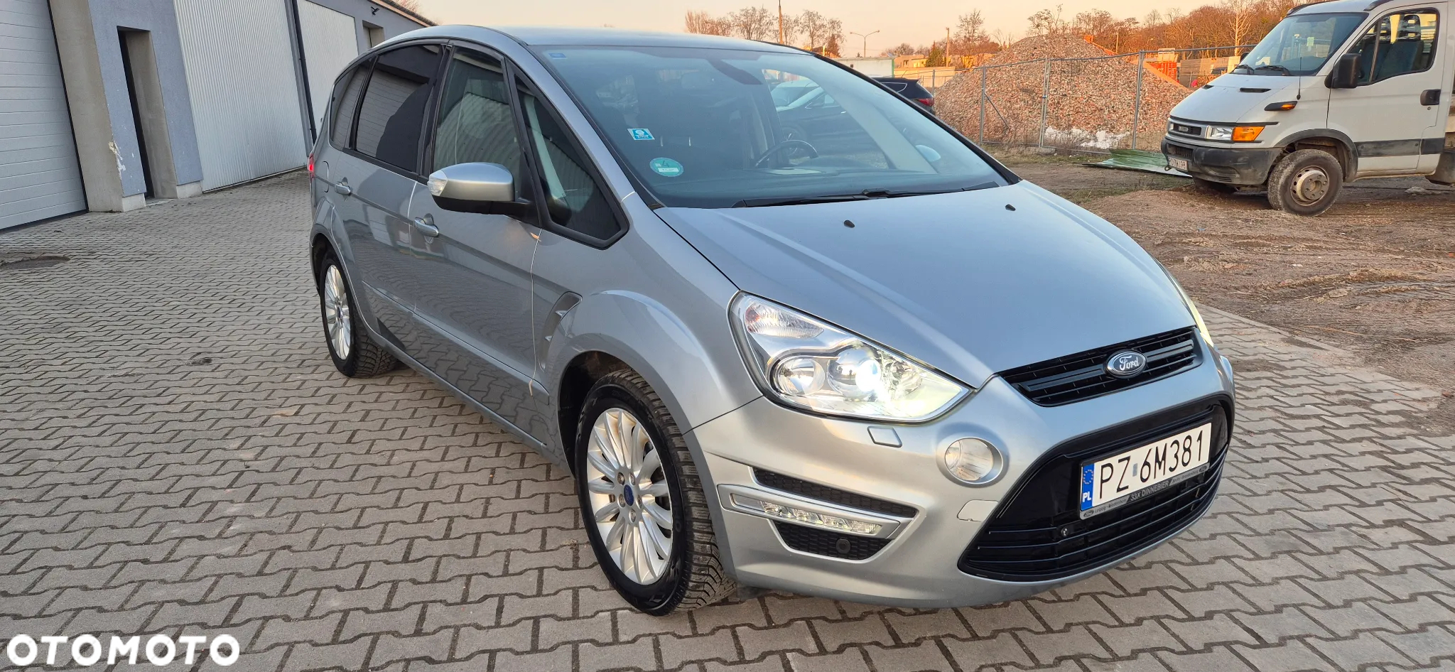 Ford S-Max 1.6 T Platinium X - 4