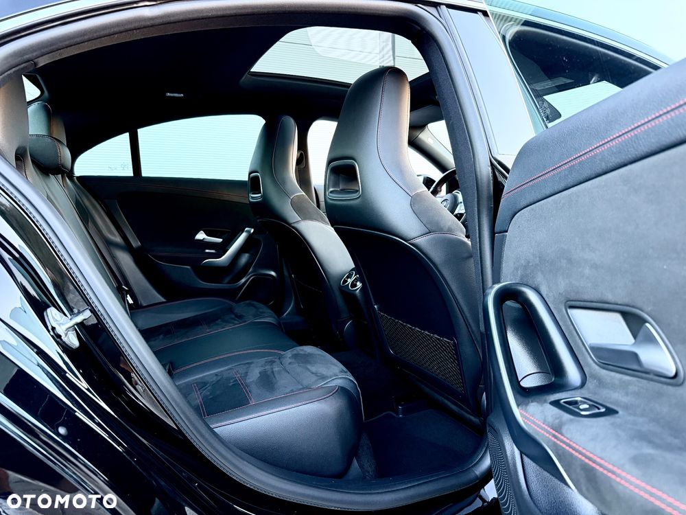 Mercedes-Benz CLA 180 d 7G-DCT AMG Line - 32
