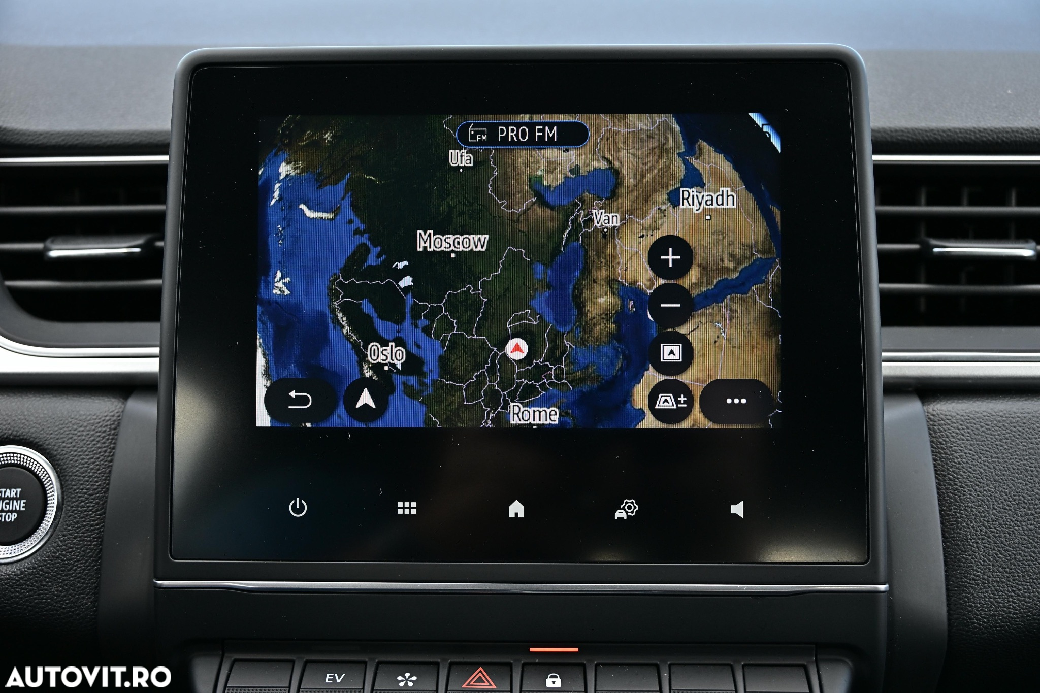 Renault Captur E-Tech PHEV 160 Techno - 27