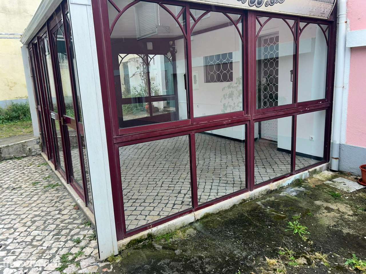 Imóvel comercial para arrendar na Trafaria - Grande imagem: 4/10