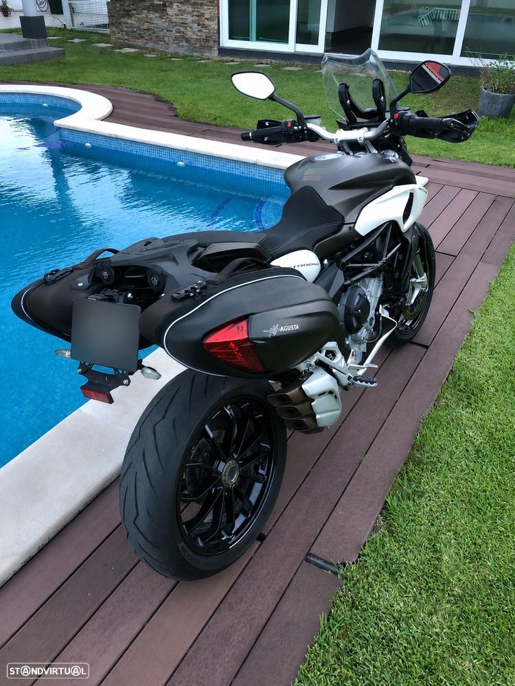 MV Agusta Stradale - 3