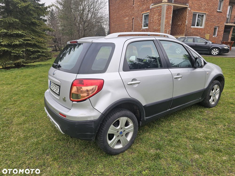 Fiat Sedici 1.9 Multijet DPF 4x4 Dynamic - 4