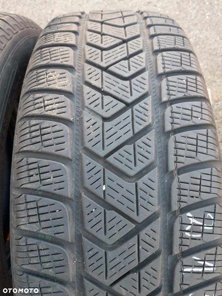 215/65R17 99H PIRELLI , komplet opon zimowych. - 2