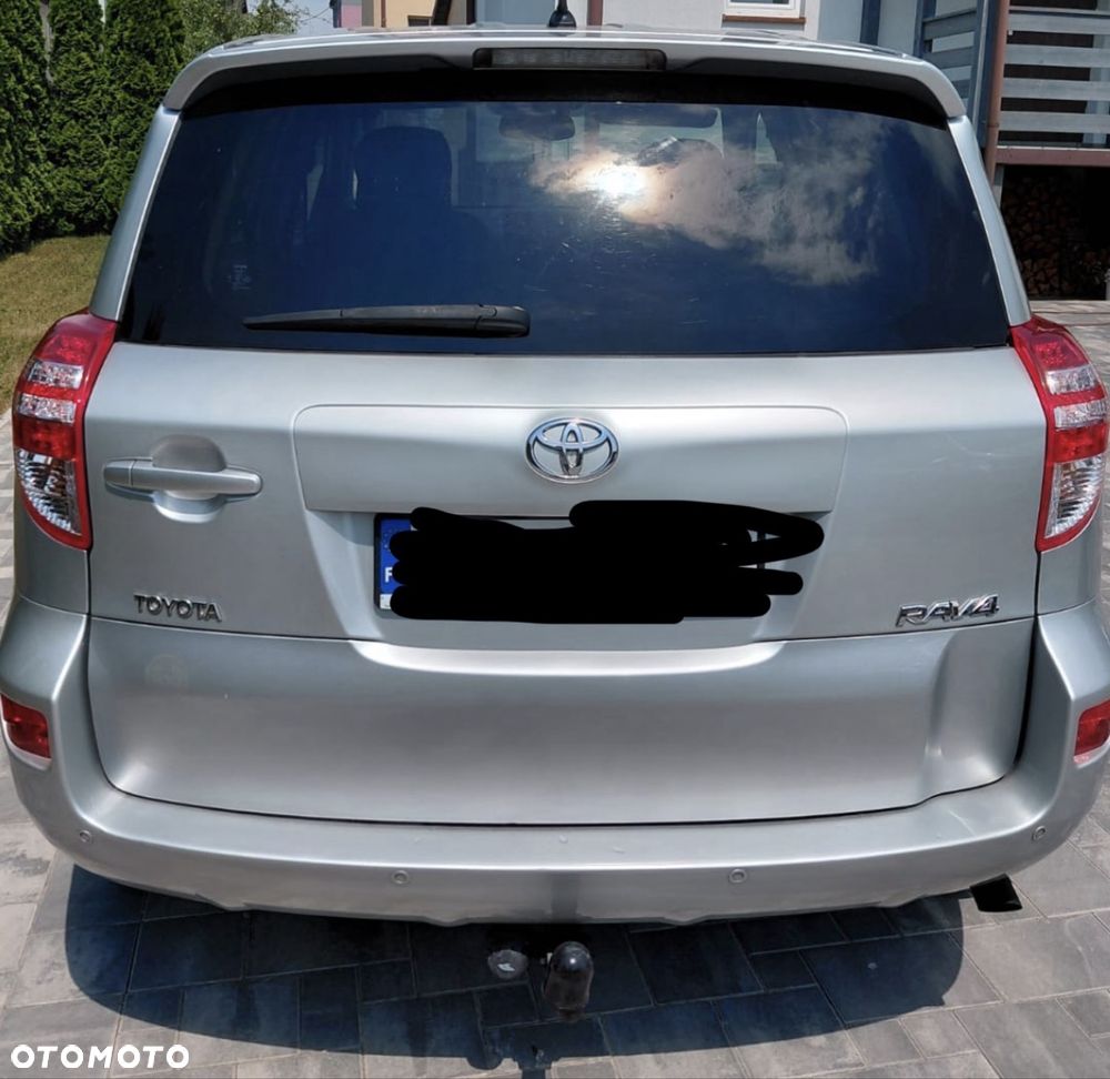 Toyota RAV4 - 4